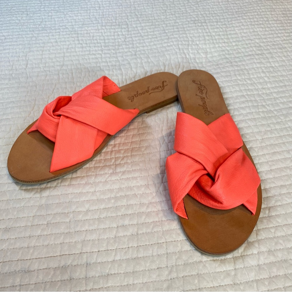Free People Rio Vista Coral Slides Size 41/10 US Summer Vacation Resort